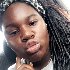 Meet your Posher, Ciara